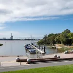 Ebbe Am Weserstrand Apartamento *