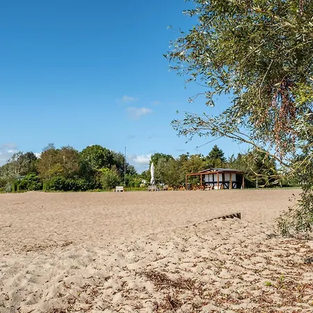 Ebbe Am Weserstrand